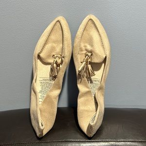 New Rollasole tan flats size XL